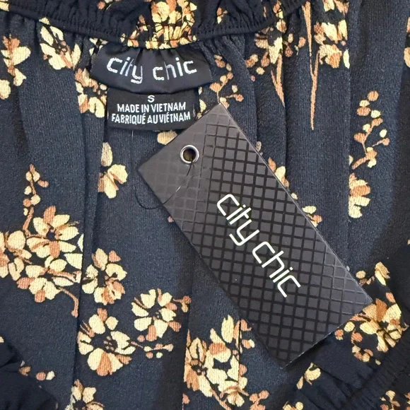 City Chic Black Golden Posey Lightweight Corset Detail Peplum Blouse NWT Size 16 - Picture 8 of 11